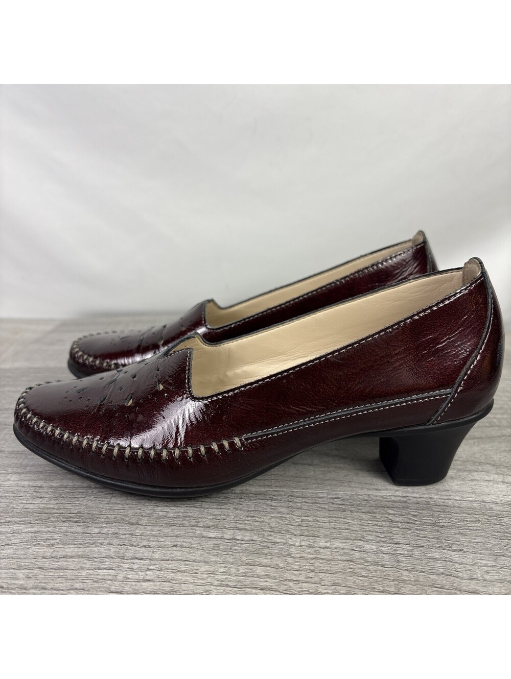 SAS Sonyo Womens Slip On Heels Bordo Patent Leather Comfort Pumps Size 6